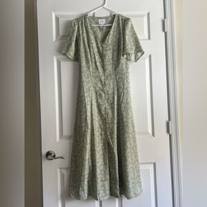 Worth Collective / Things Between Green Floral Button Down Tie-Back
Dress Large